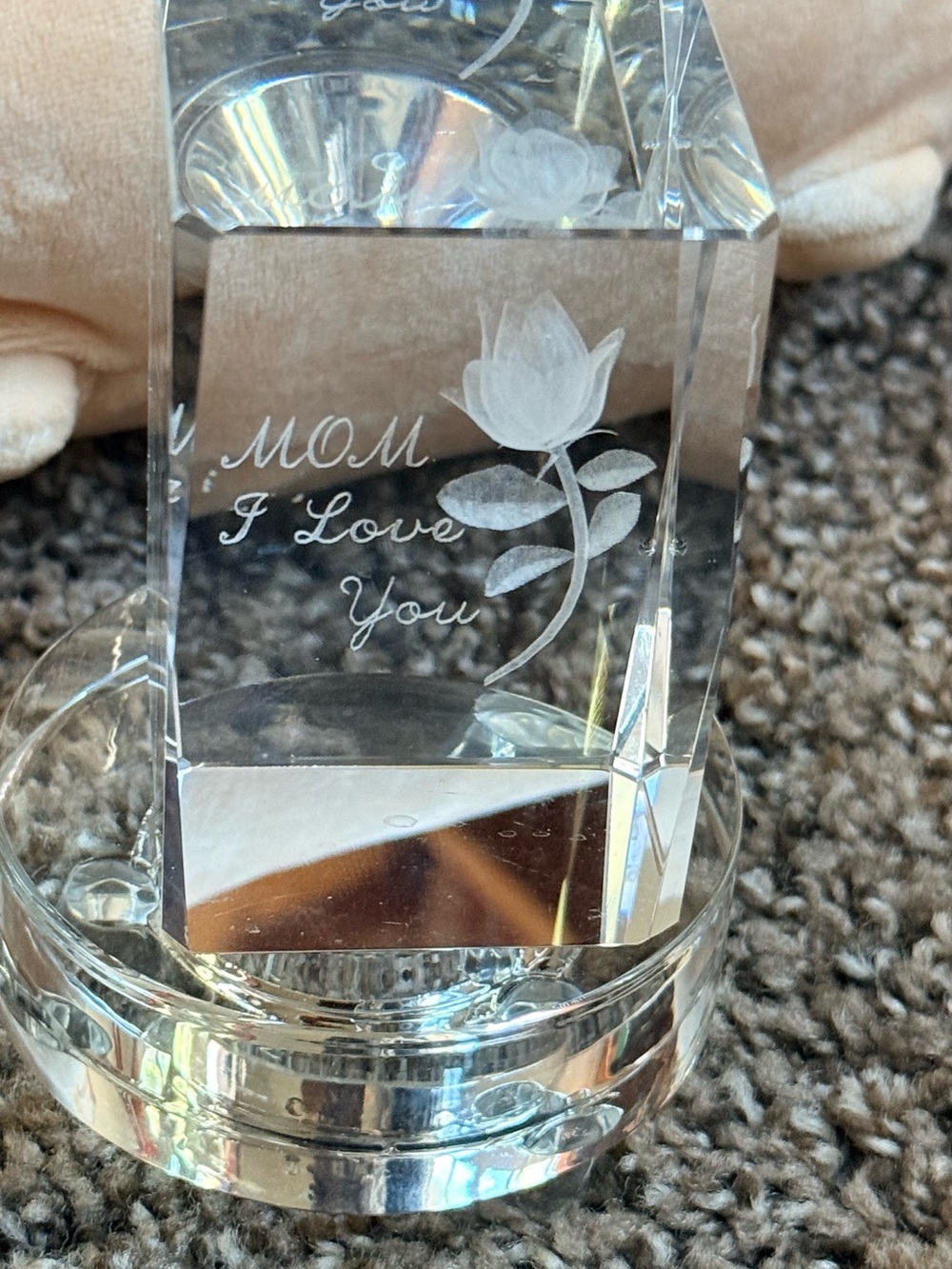 Clear 'Mom I Love You' Crystal Keepsake - Thoughtful Gift